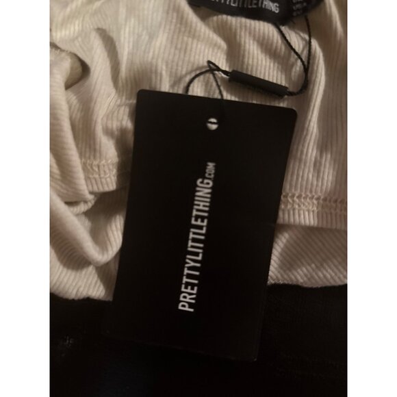 Pretty Little Thing Cream Ribbed Lace-Up Cold Shoulder Crop Top Size S - Picture 7 of 7